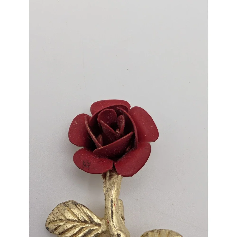 Vintage Gold Tone Long Stem Red Rose Brooch Pin Figural‎ Flower Unsigned